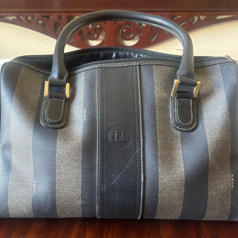 Vintage Fendi Roma bag. Made in Italy